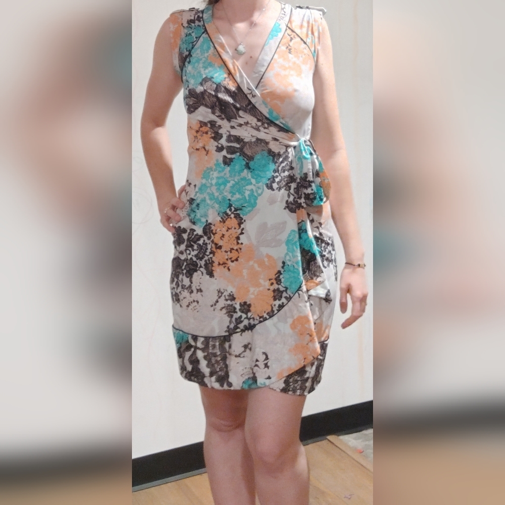 BCBG Maxazria floral midi wrap dress XS